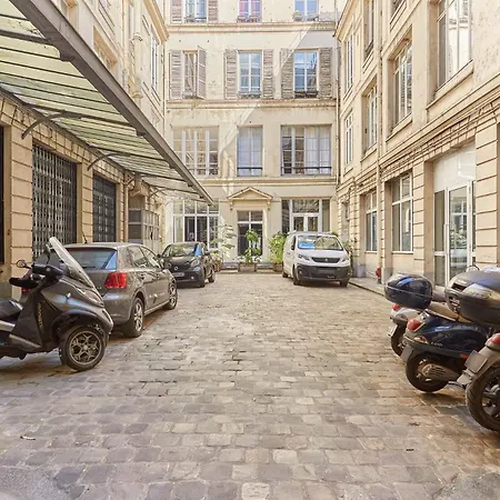 Apartment Superb 2 Bedrooms Centrer Of By Prestige *