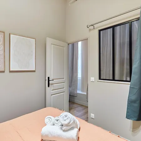 Superb 2 Bedrooms Centrer Of By Prestige Apartment Paris